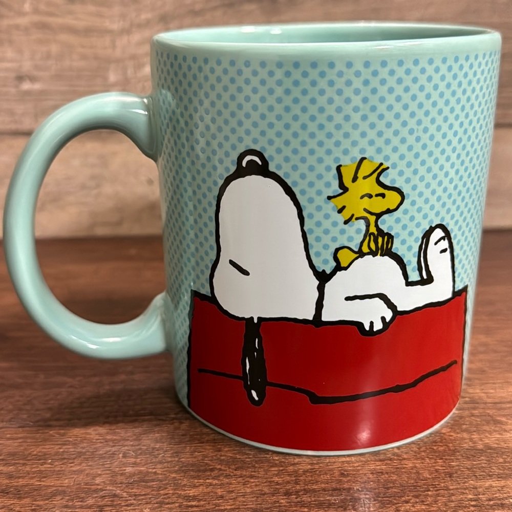 Super Cute Peanuts Snoopy  and Woodstock  Ceramic Mug 20oz - NEW
